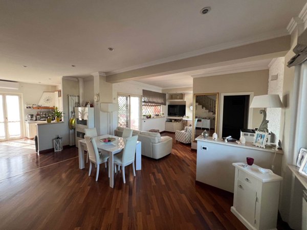 casa indipendente in vendita a Monterotondo