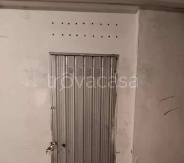 locale di sgombero in vendita a Monterotondo in zona Stazione