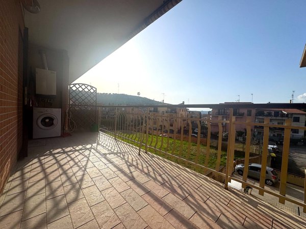 appartamento in vendita a Monterotondo in zona Stazione