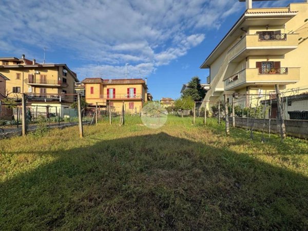 terreno edificabile in vendita a Monterotondo