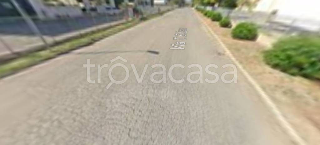 locale commerciale in vendita a Monterotondo in zona Stazione