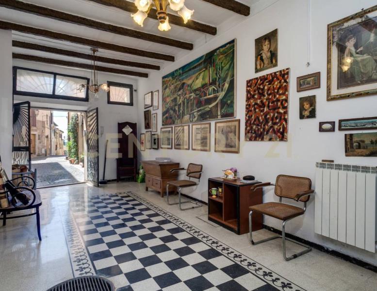 locale commerciale in vendita a Monterotondo