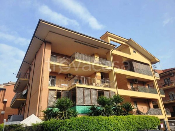 appartamento in vendita a Monterotondo in zona Stazione