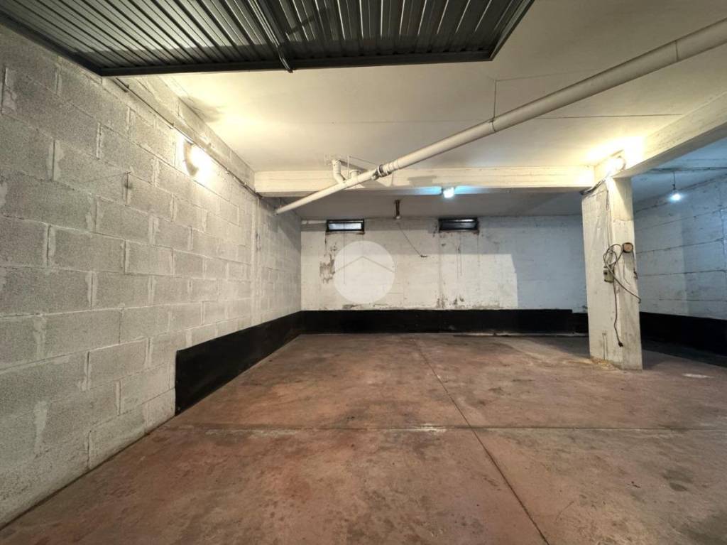 locale di sgombero in vendita a Monterotondo