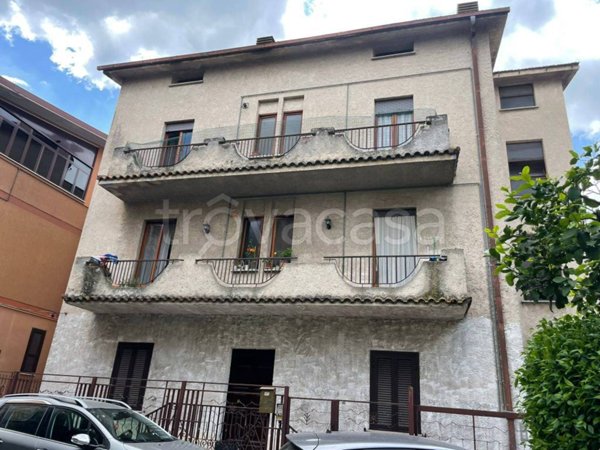 appartamento in vendita a Monterotondo in zona Stazione