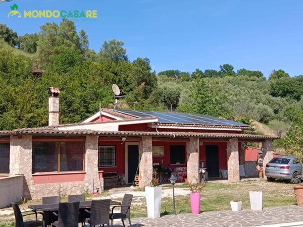 casa indipendente in vendita a Monterotondo