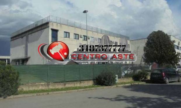 locale commerciale in vendita a Monterotondo in zona Stazione