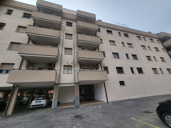 appartamento in vendita a Monterotondo in zona Stazione
