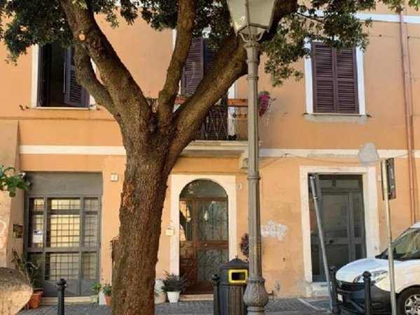 negozio in vendita a Monterotondo