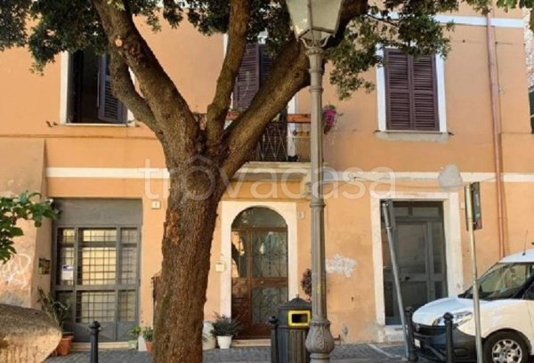 negozio in vendita a Monterotondo