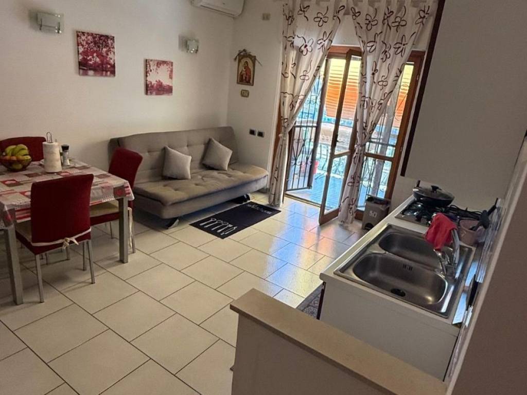 appartamento in vendita a Monterotondo in zona Stazione