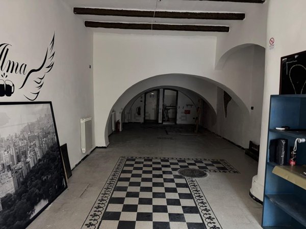 locale commerciale in vendita a Monterotondo