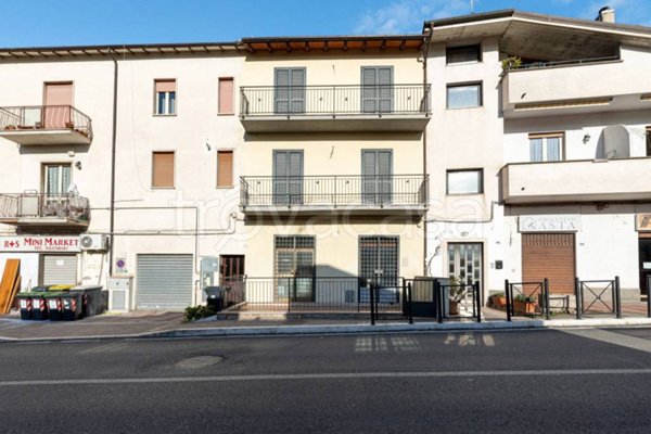 locale commerciale in vendita a Monterotondo in zona Stazione