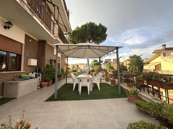 appartamento in vendita a Monterotondo in zona Cerqueto
