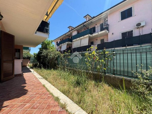 appartamento in vendita a Monterotondo in zona Stazione