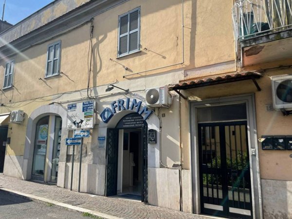 appartamento in vendita a Monterotondo in zona Cerqueto