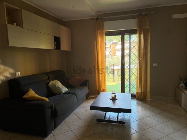 appartamento in vendita a Monterotondo in zona Cerqueto
