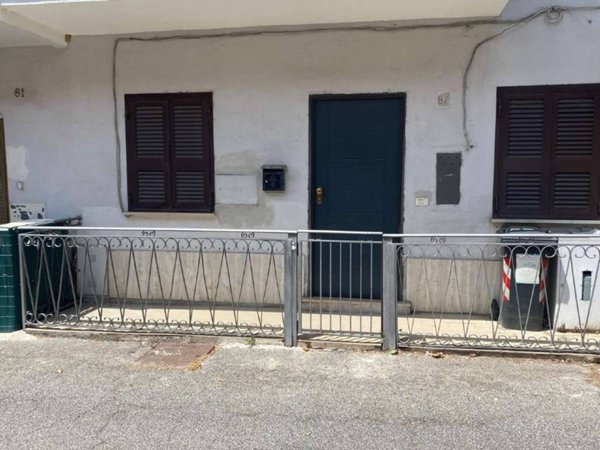 appartamento in vendita a Monterotondo in zona Stazione