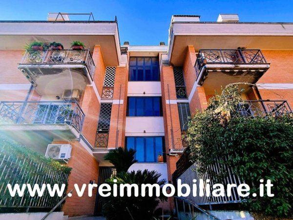 appartamento in vendita a Monterotondo in zona Stazione