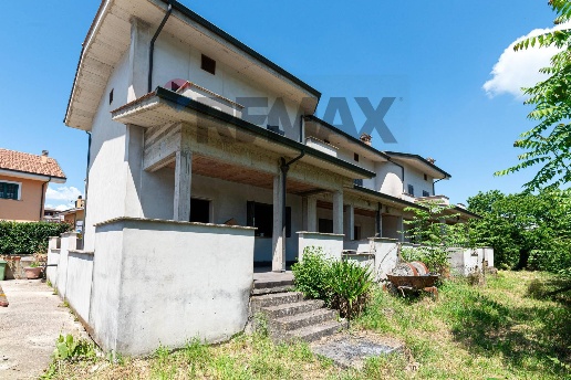 casa indipendente in vendita a Monterotondo in zona Cerqueto