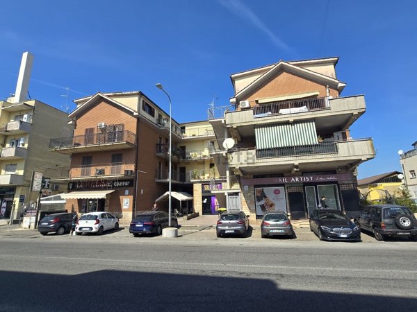 appartamento in vendita a Monterotondo in zona Stazione