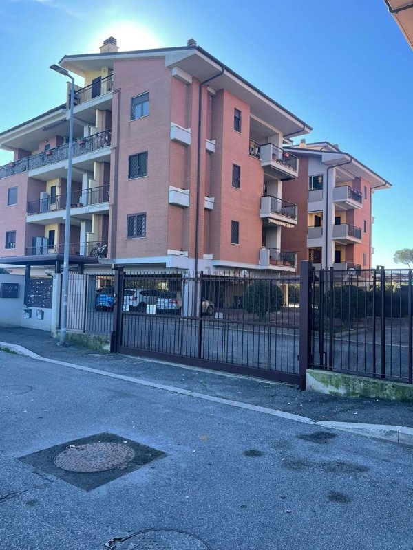 box auto in vendita a Monterotondo in zona Stazione