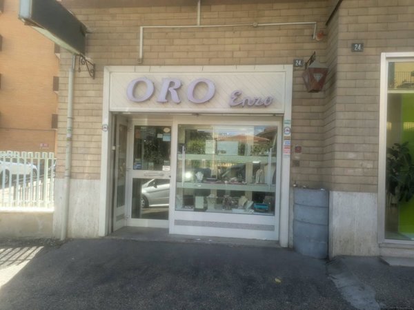 ufficio in vendita a Monterotondo in zona Cerqueto