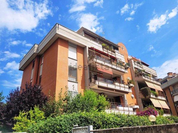 appartamento in vendita a Monterotondo in zona Stazione