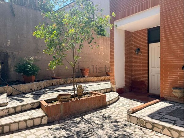 casa indipendente in vendita a Monterotondo in zona San Martino