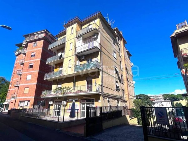appartamento in vendita a Monterotondo in zona Cerqueto