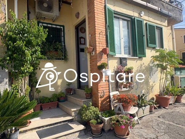 appartamento in vendita a Monterotondo in zona Stazione