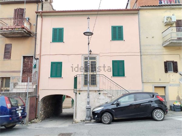 appartamento in vendita a Montorio Romano