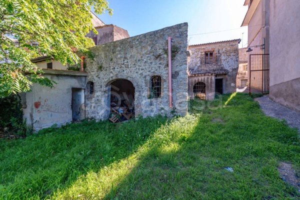 casa indipendente in vendita a Montorio Romano