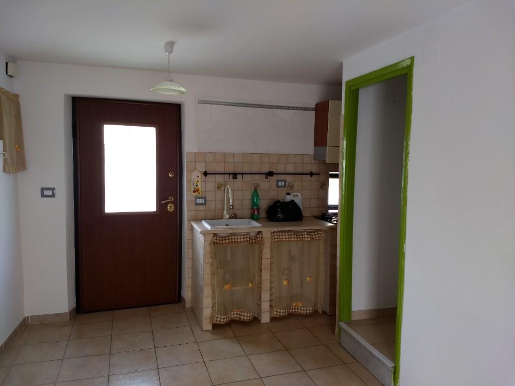 intera palazzina in vendita a Montorio Romano