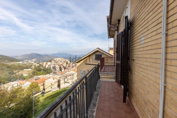 appartamento in vendita a Montorio Romano