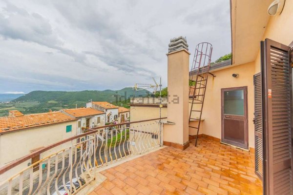 appartamento in vendita a Montorio Romano