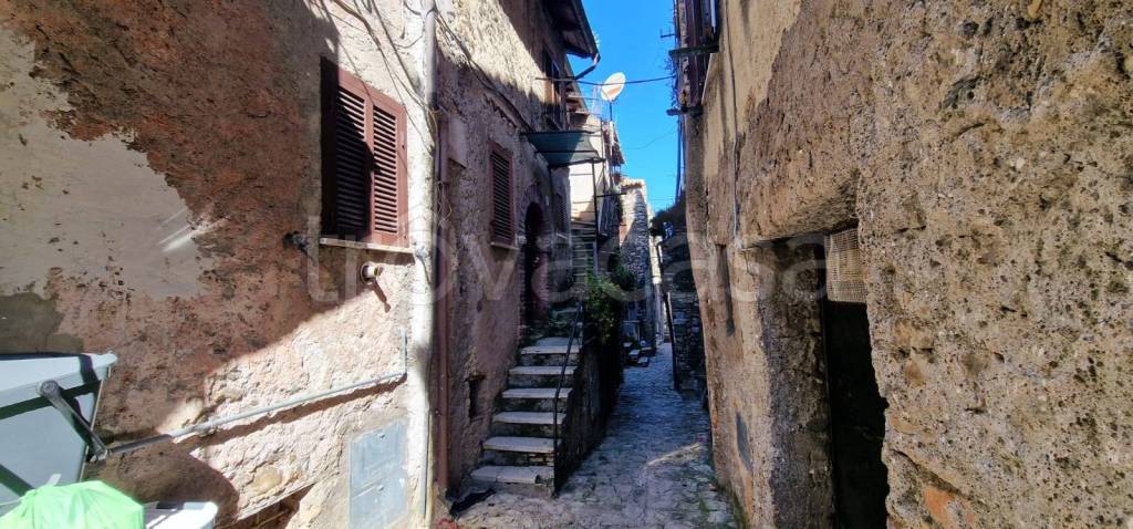 appartamento in vendita a Montorio Romano