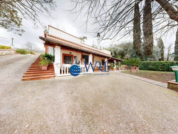 casa indipendente in vendita a Montorio Romano