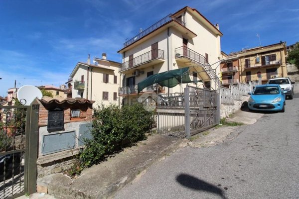 appartamento in vendita a Montorio Romano