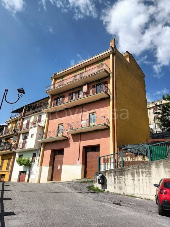 casa indipendente in vendita a Montorio Romano