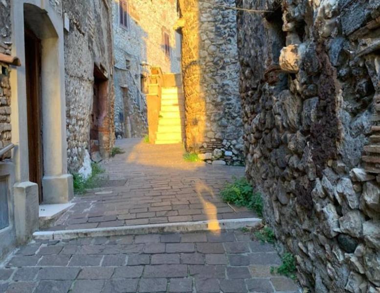 casa indipendente in vendita a Moricone
