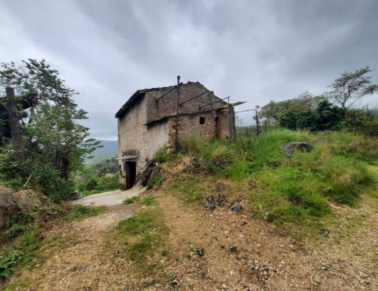 casa indipendente in vendita a Moricone