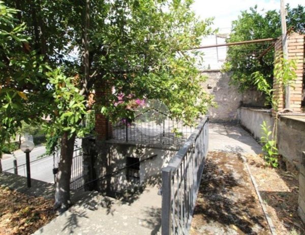 casa indipendente in vendita a Moricone