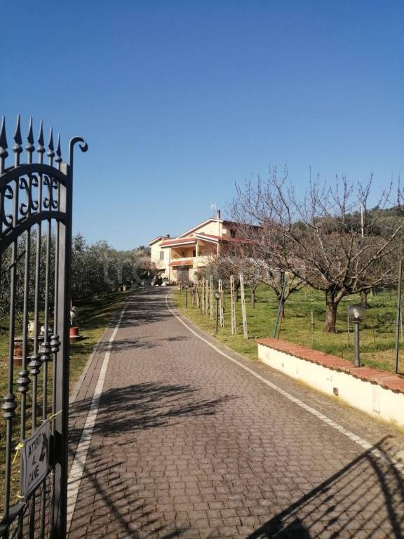 casa indipendente in vendita a Moricone