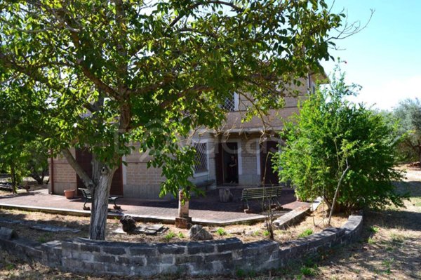 casa indipendente in vendita a Moricone