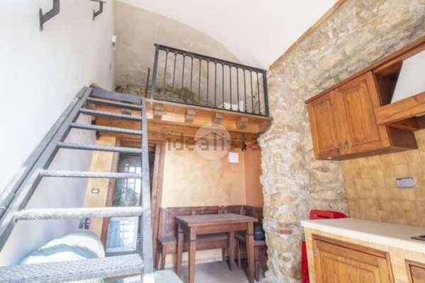 casa semindipendente in vendita a Moricone