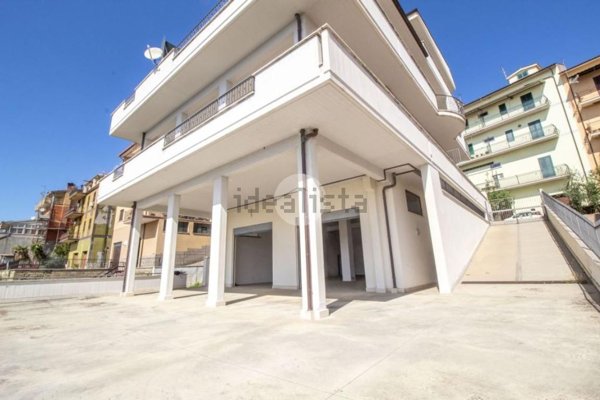 casa semindipendente in vendita a Moricone