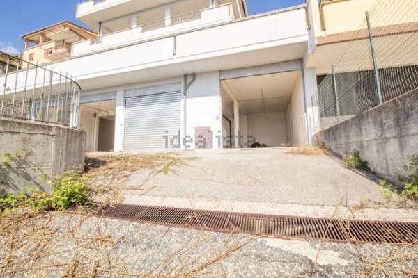 casa semindipendente in vendita a Moricone