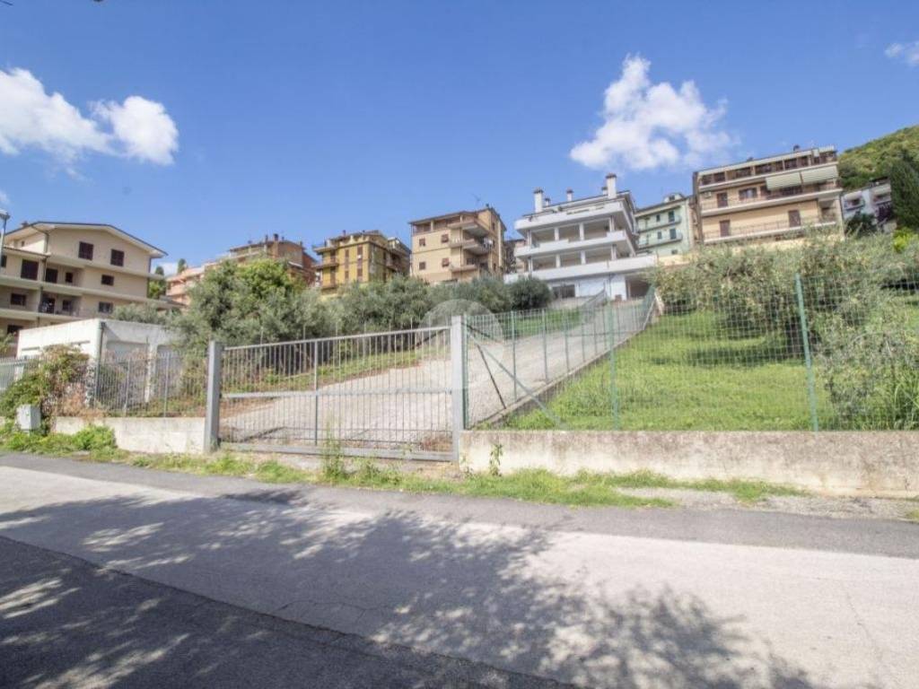 casa semindipendente in vendita a Moricone