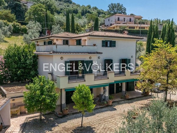 casa indipendente in vendita a Moricone